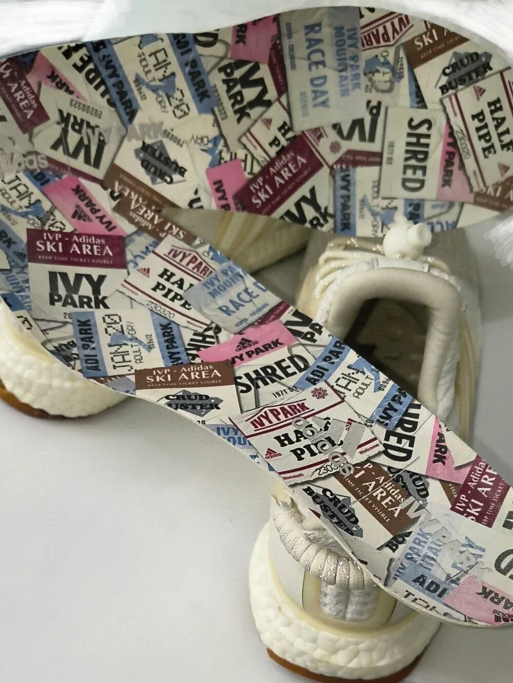 ADIDAS (NWOT) 2021